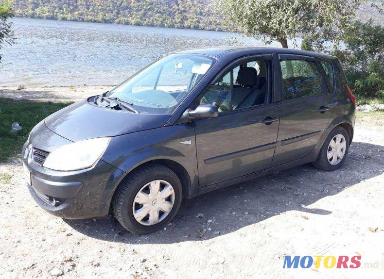 2008' Renault Scenic photo #1