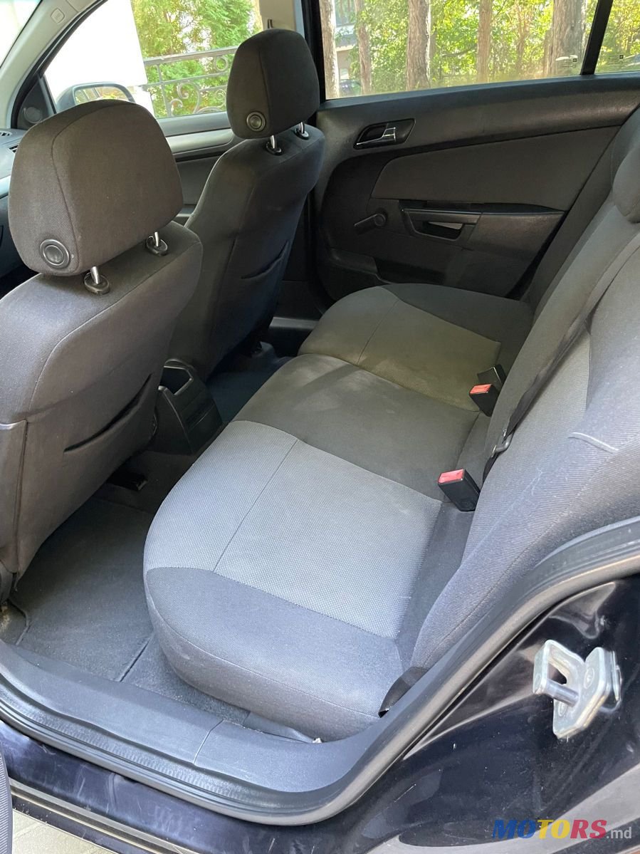 2006' Opel Astra photo #6