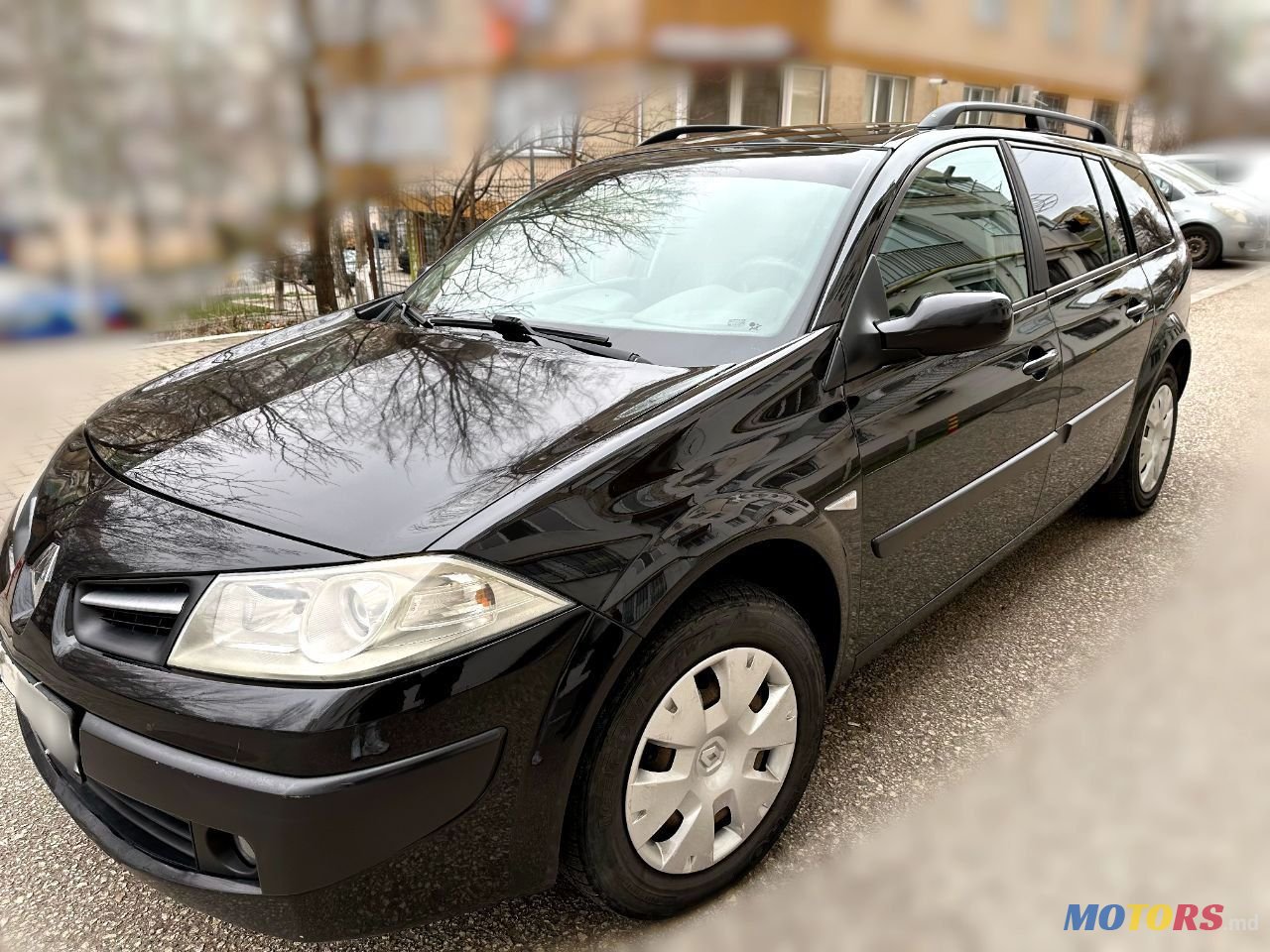 2008' Renault Megane photo #4