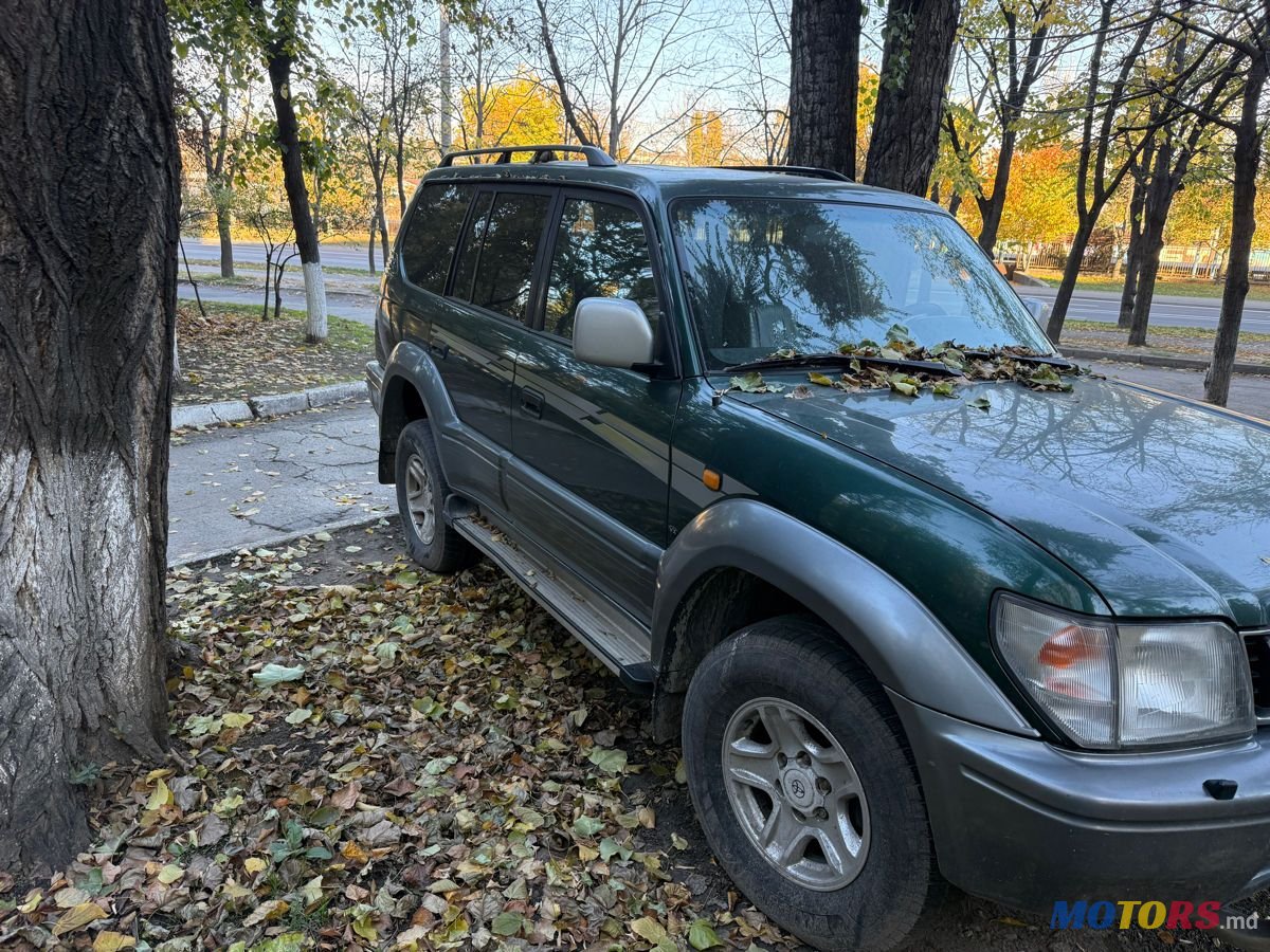 1998' Toyota Land Cruiser Prado photo #2