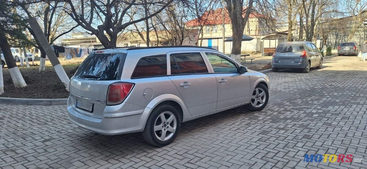 2006' Opel Astra photo #3