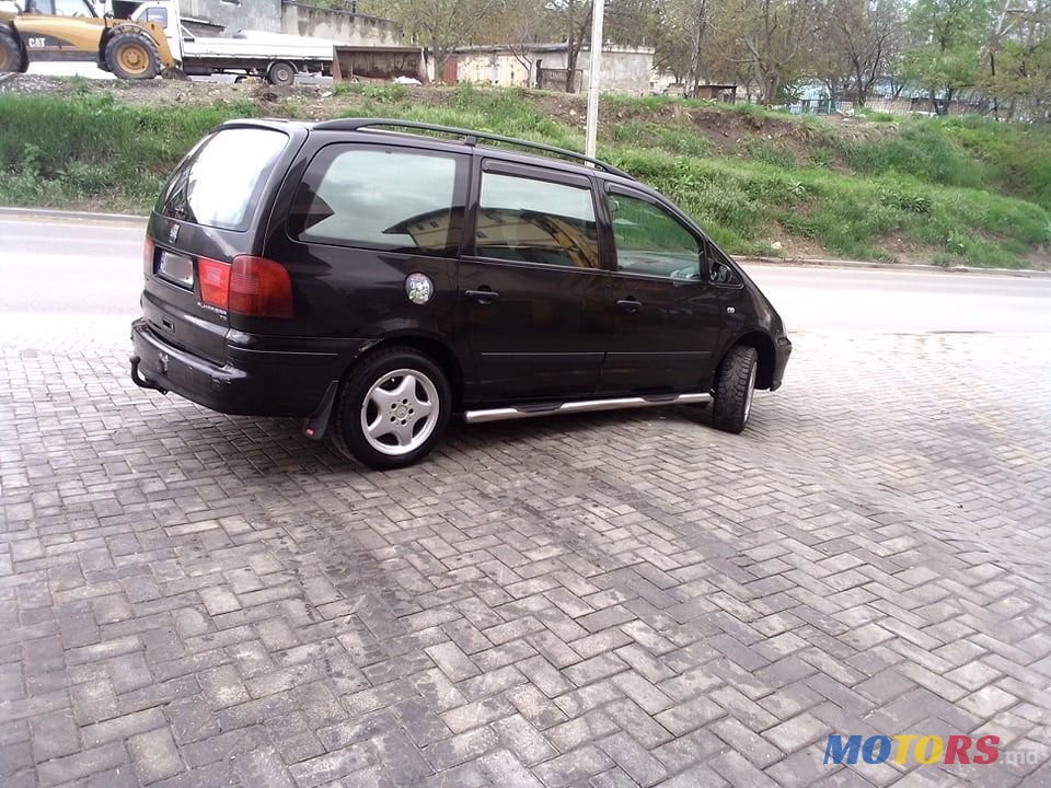 2003' SEAT Alhambra photo #3