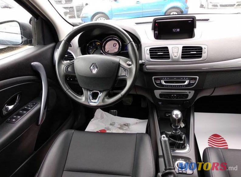 2015' Renault Megane photo #1