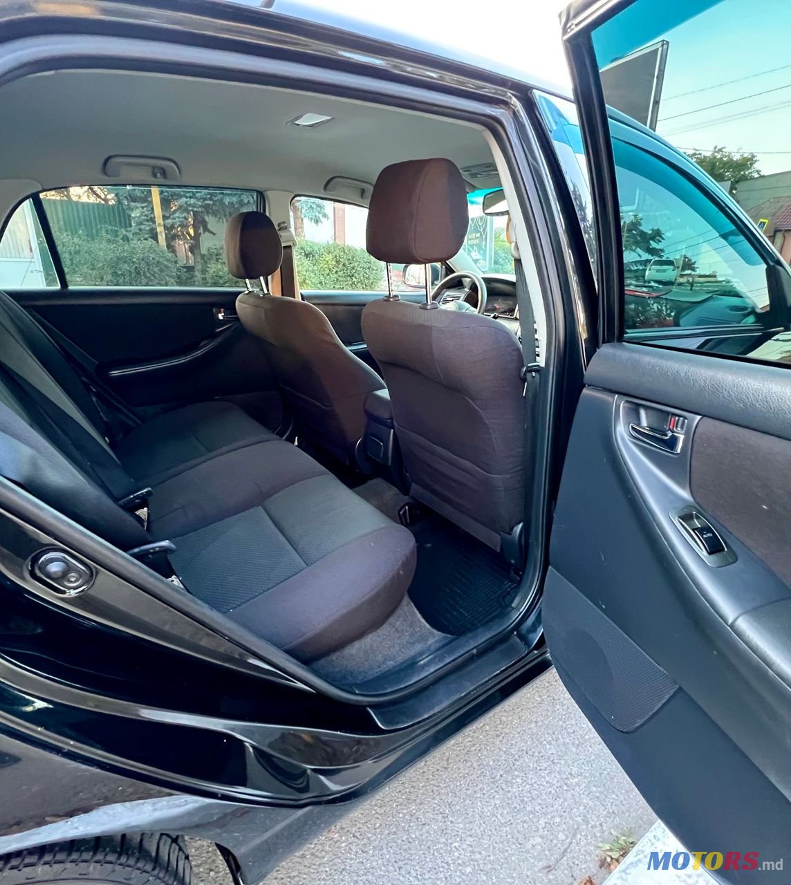 2005' Toyota Corolla photo #6