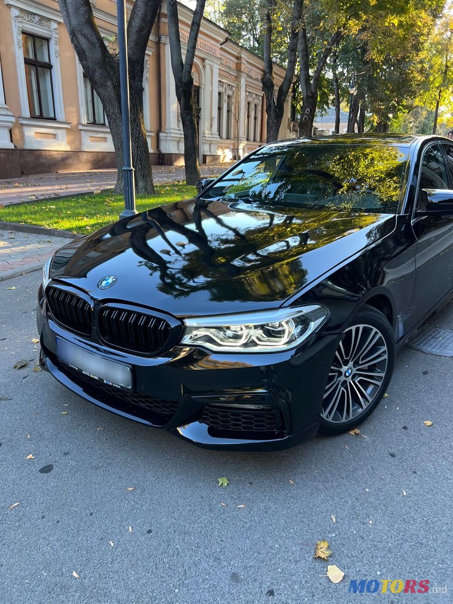 2017' BMW 5 Series photo #2