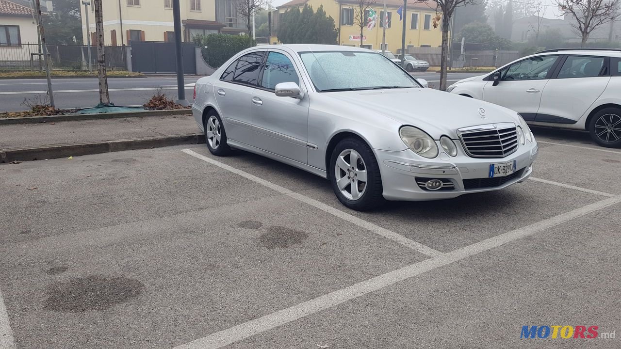 2007' Mercedes-Benz E Класс photo #4