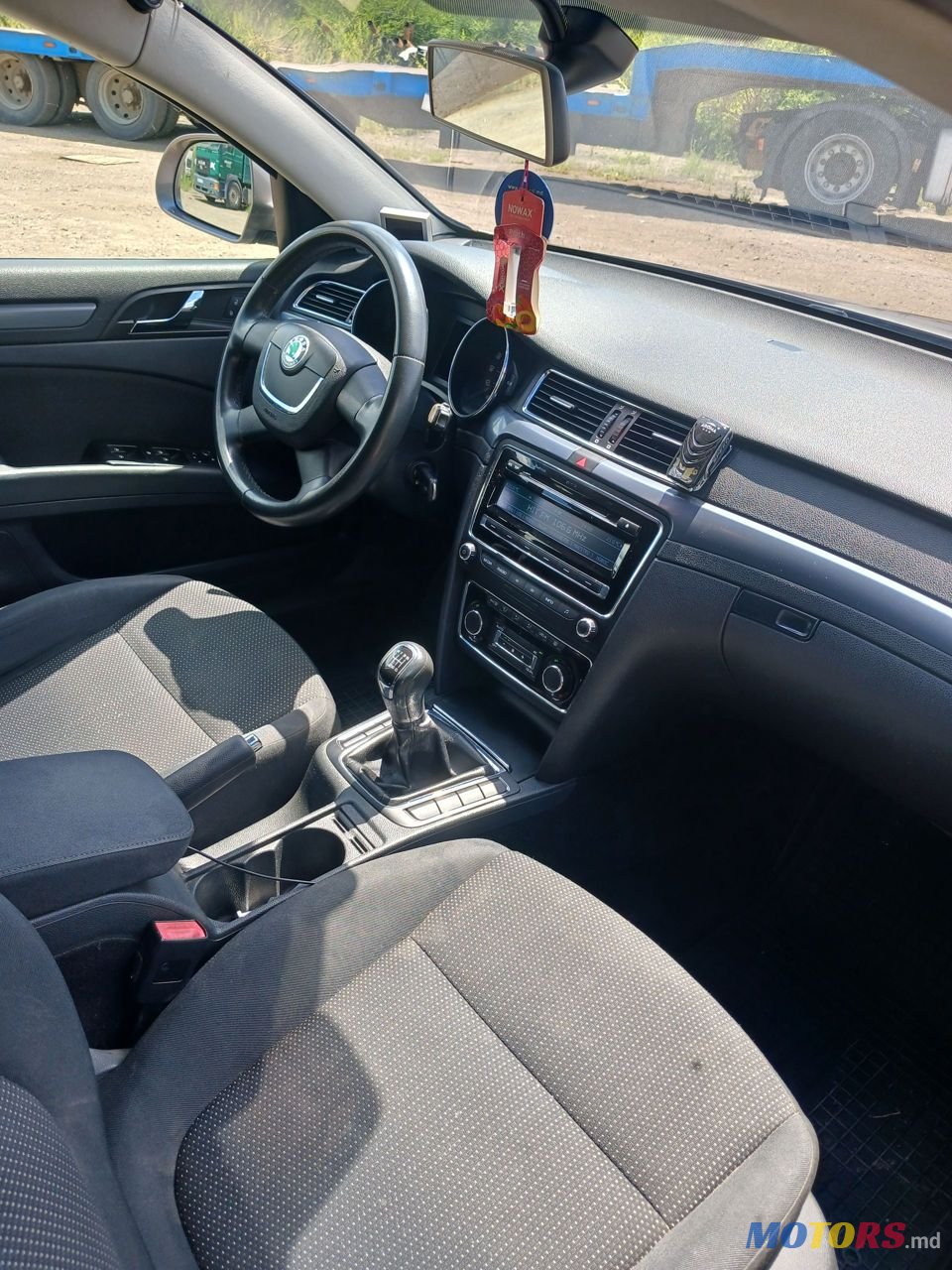 2012' Skoda Superb photo #3