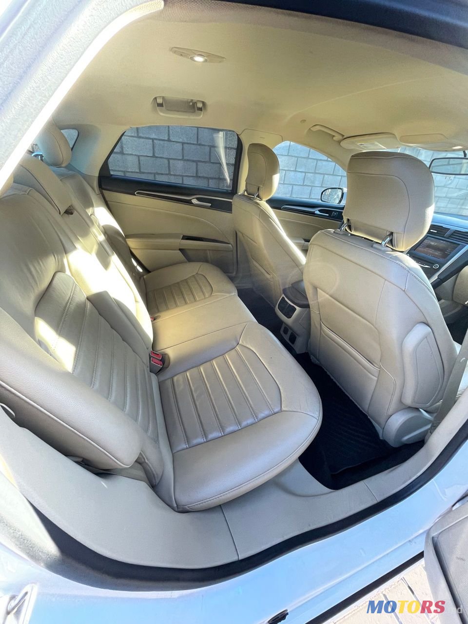 2013' Ford Fusion photo #6