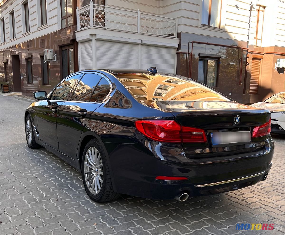 2017' BMW 5 Series photo #4