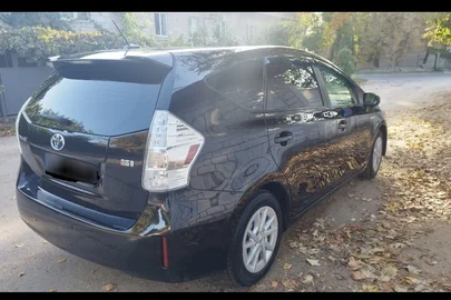 2012' Toyota Prius v