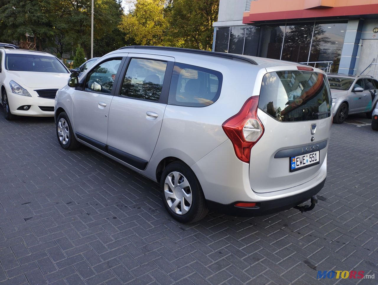 2013' Dacia Lodgy photo #4