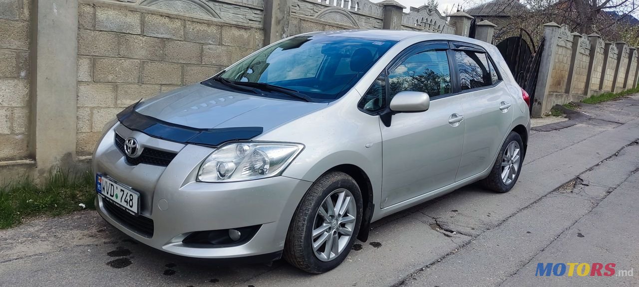 2009' Toyota Auris photo #2