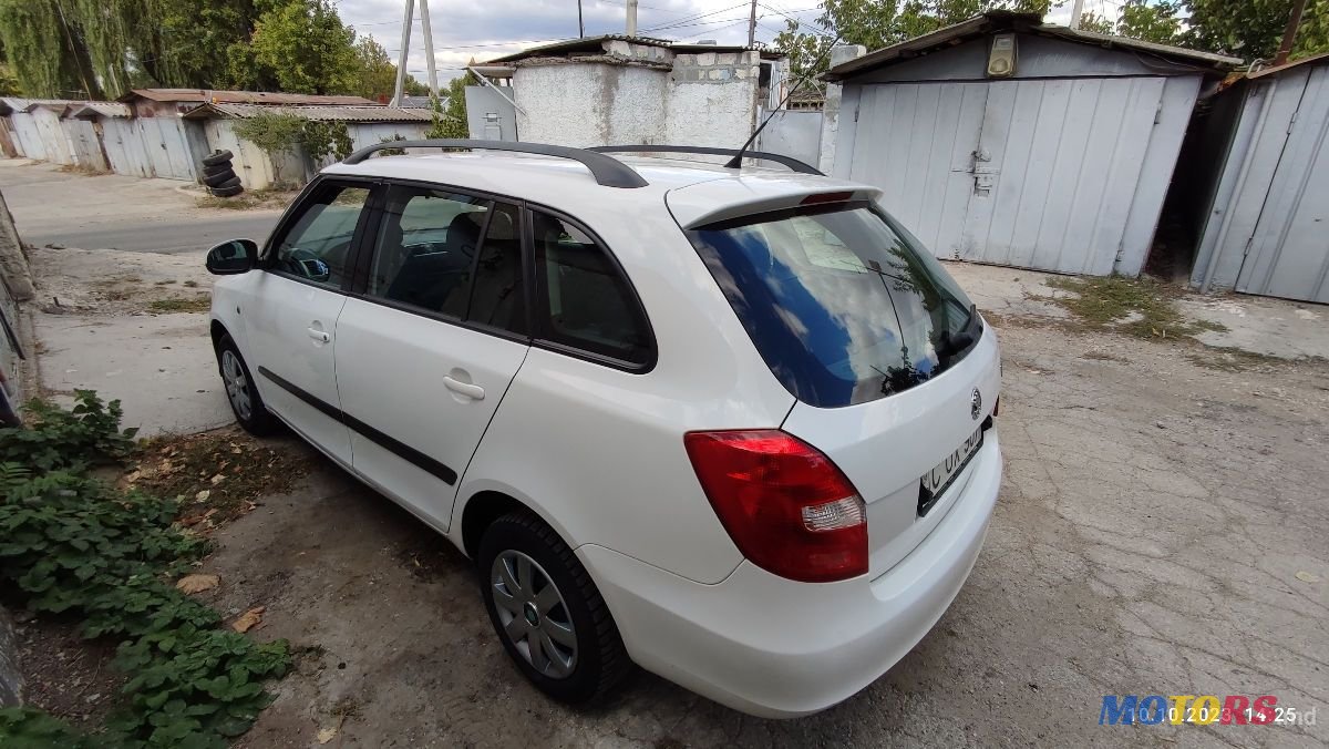 2008' Skoda Fabia photo #6