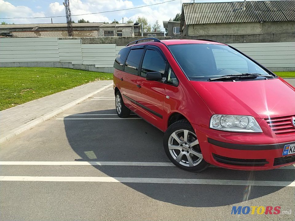 2002' Volkswagen Sharan photo #1