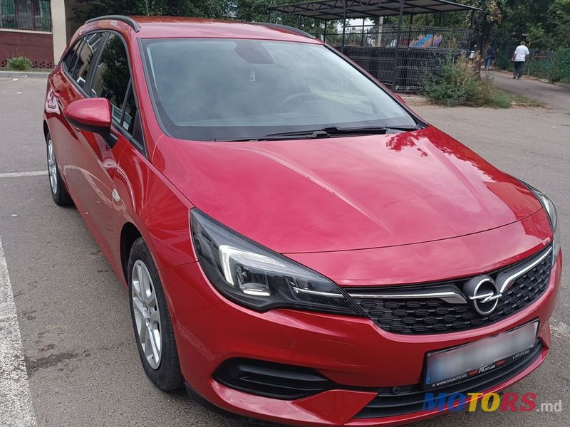 2020' Opel Astra photo #2