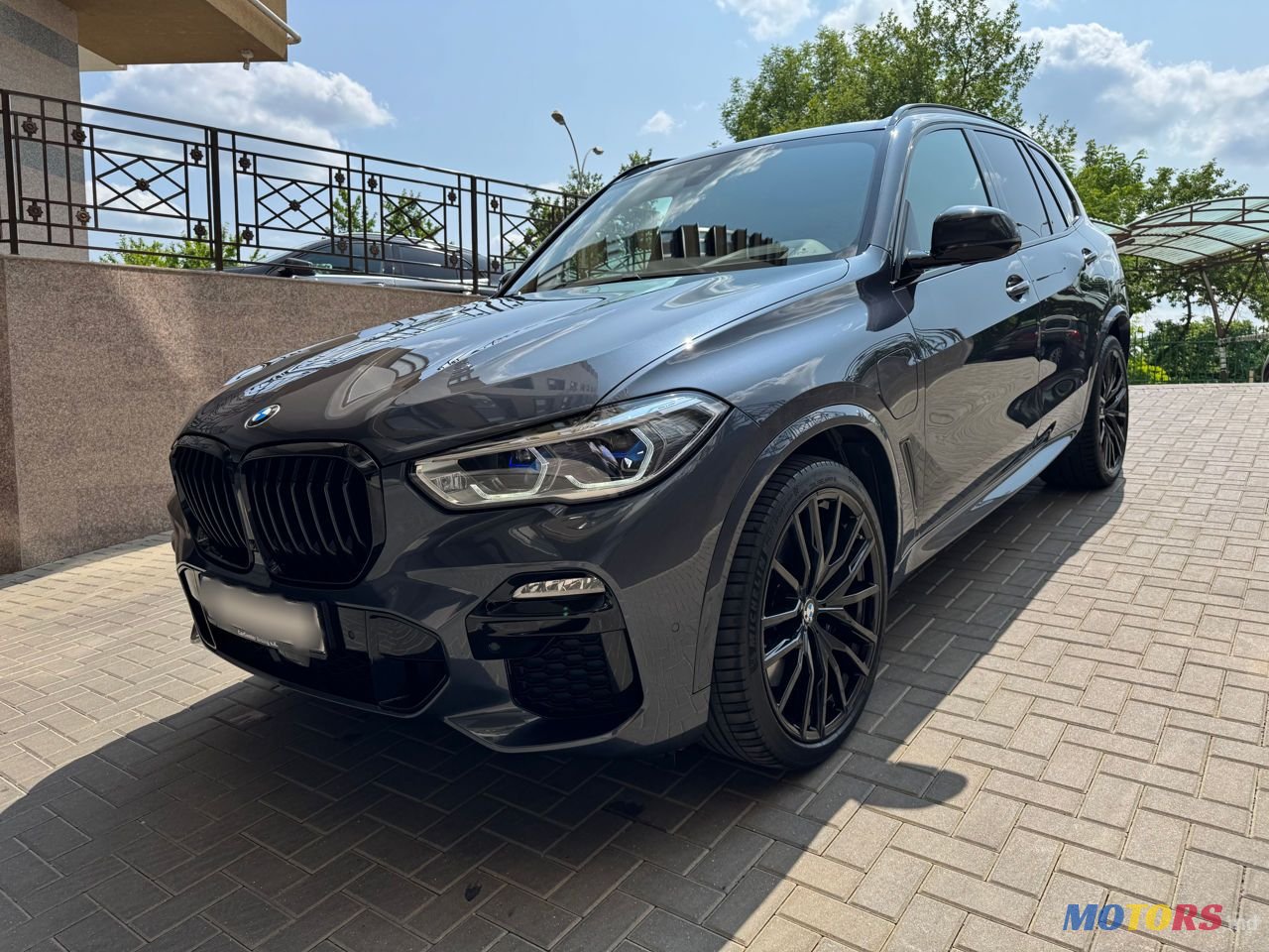 2020' BMW X5 photo #1