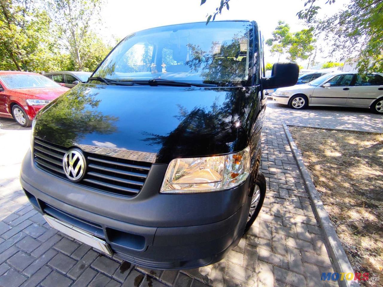 2008' Volkswagen Transporter photo #2