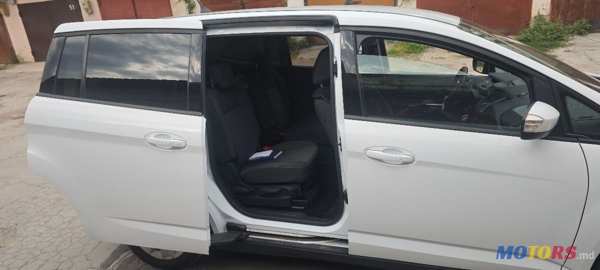 2017' Ford Grand C-MAX photo #5