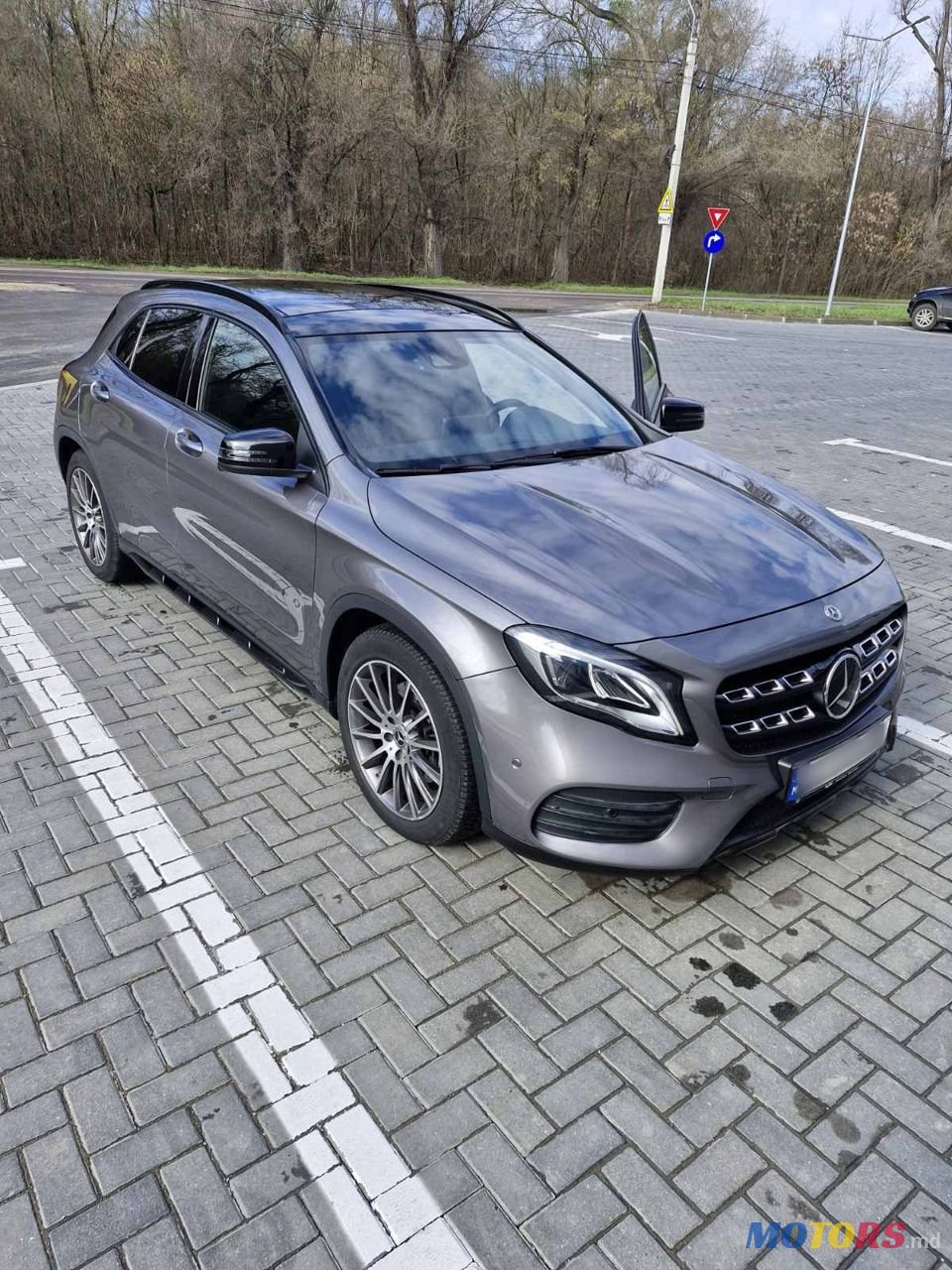 2018' Mercedes-Benz GLA photo #2