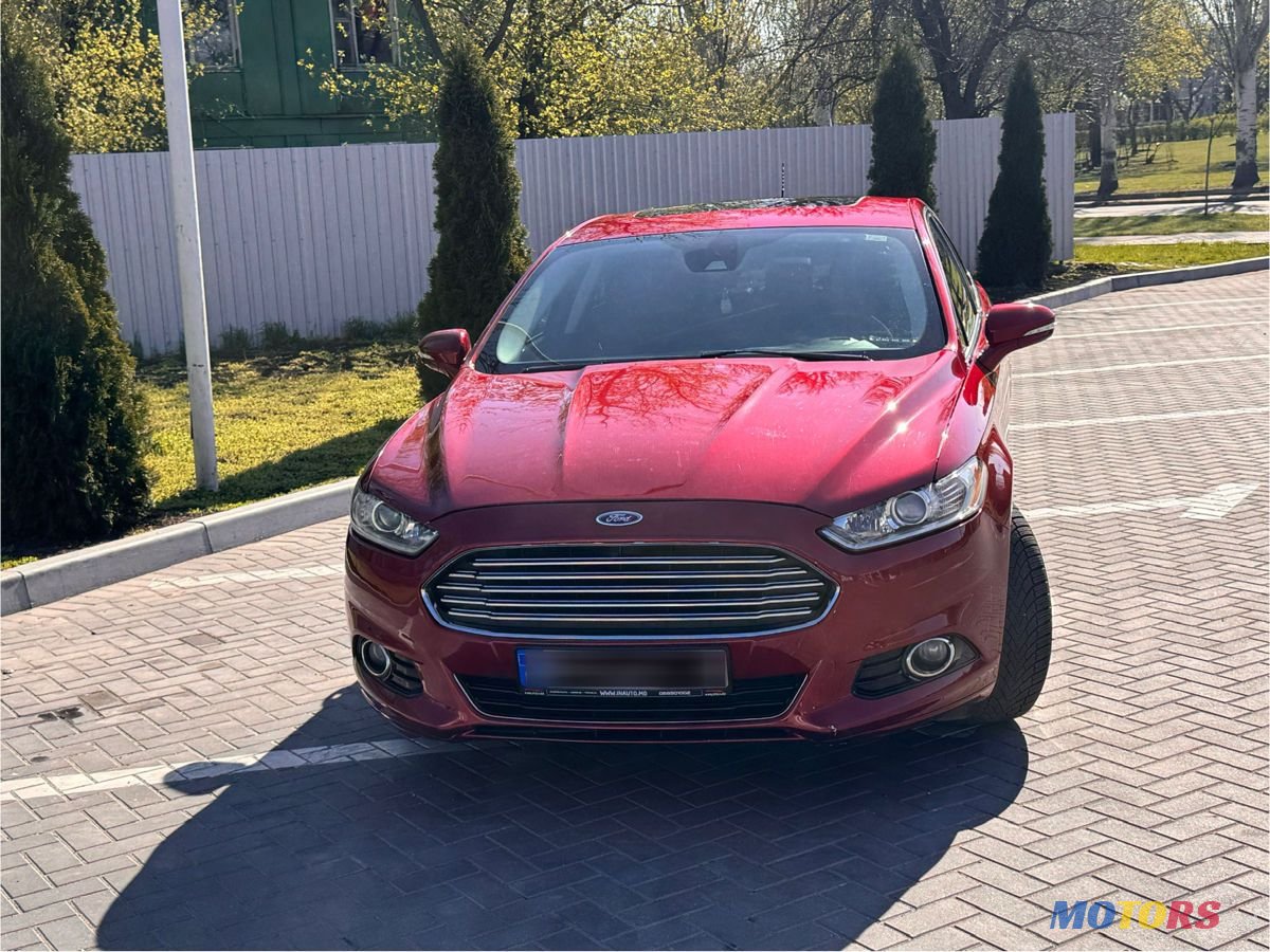 2013' Ford Fusion photo #2