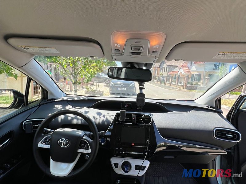 2016' Toyota Prius photo #6