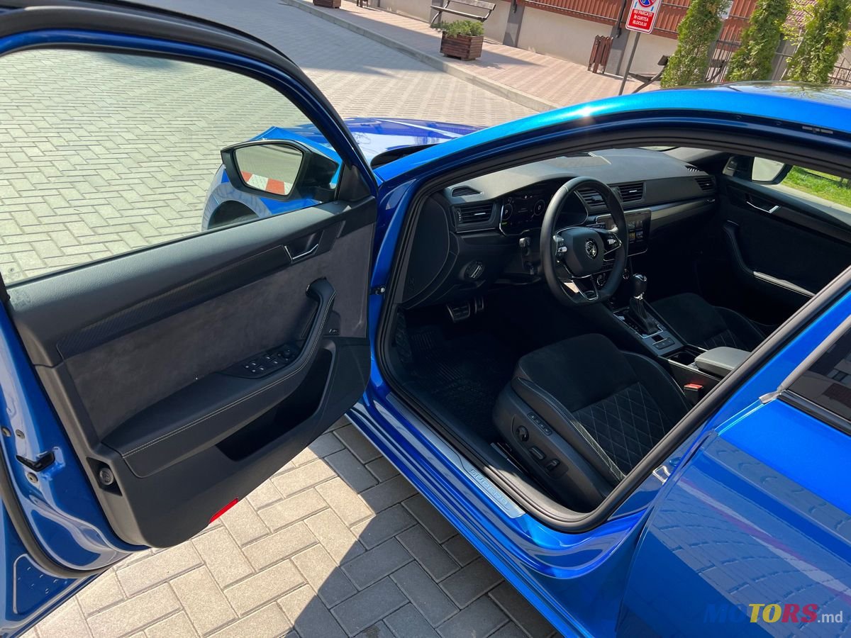 2020' Skoda Superb photo #4