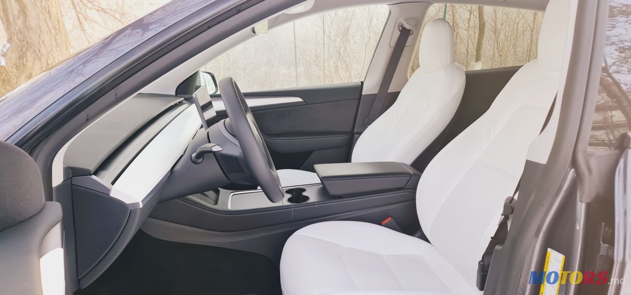 2022' Tesla Model Y photo #5