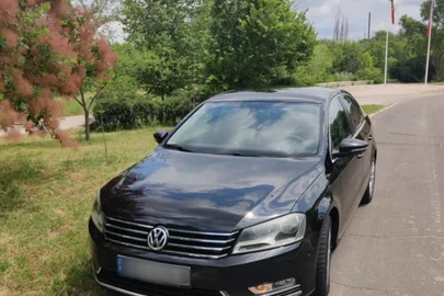 2012' Volkswagen Passat
