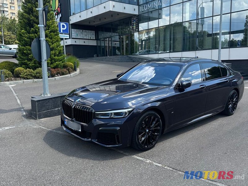 2021' BMW 7 Series photo #1