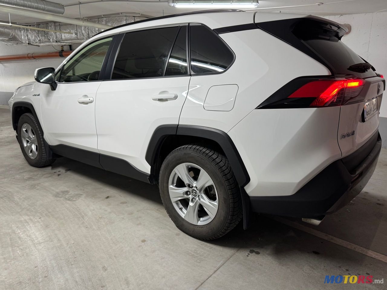 2021' Toyota RAV4 photo #4