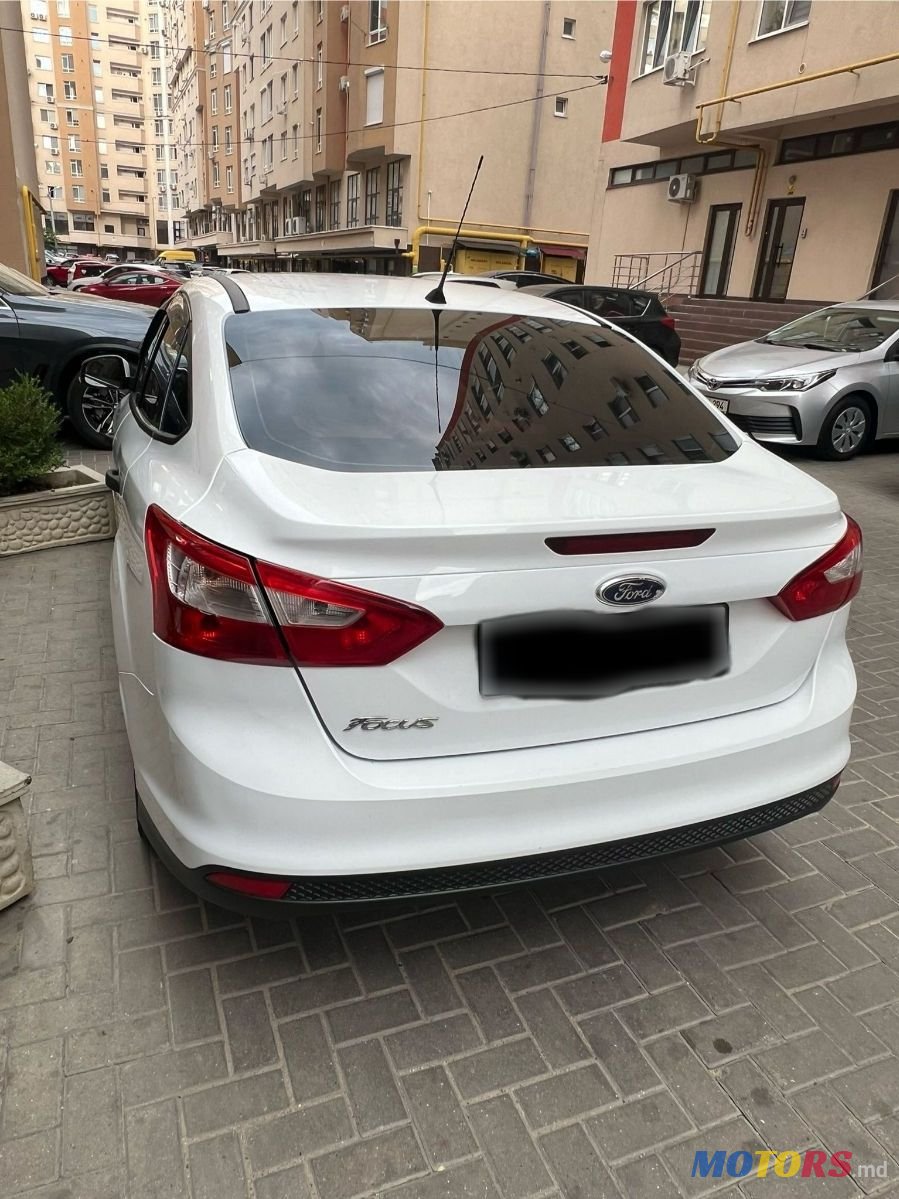 2012' Ford Focus photo #4