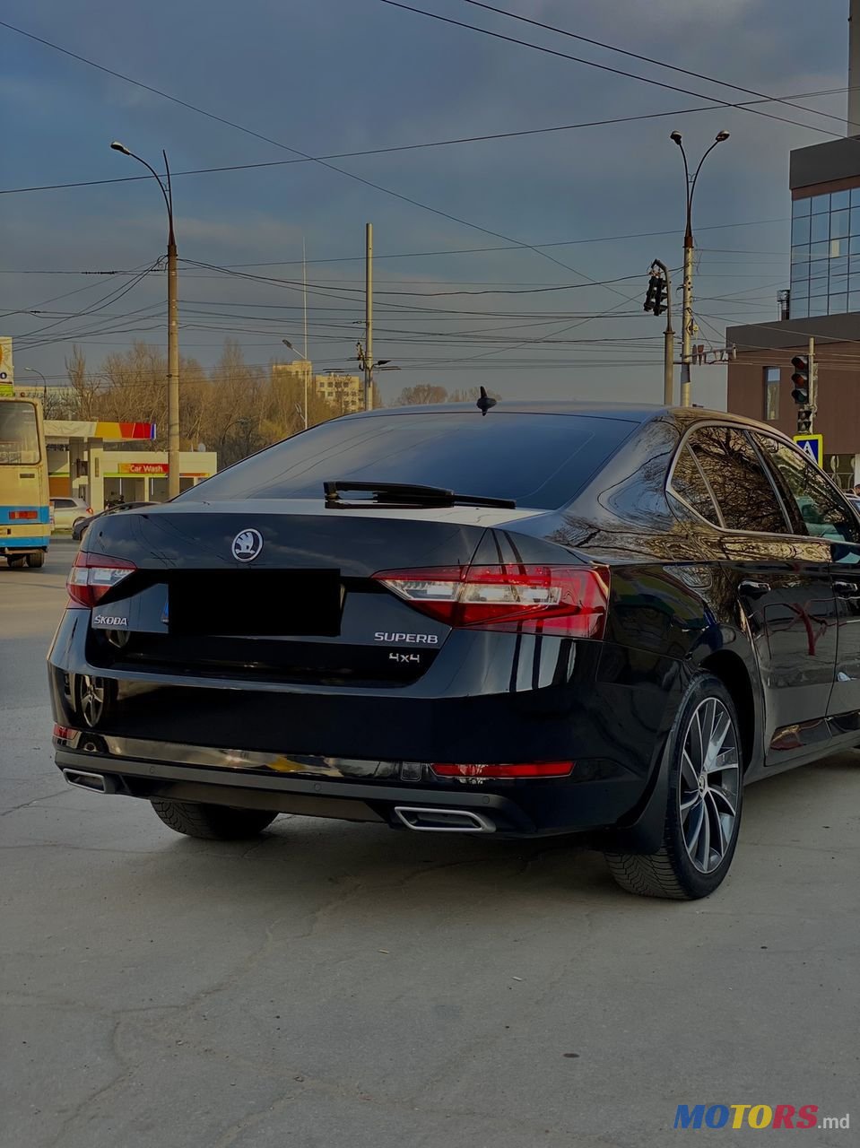 2018' Skoda Superb photo #2