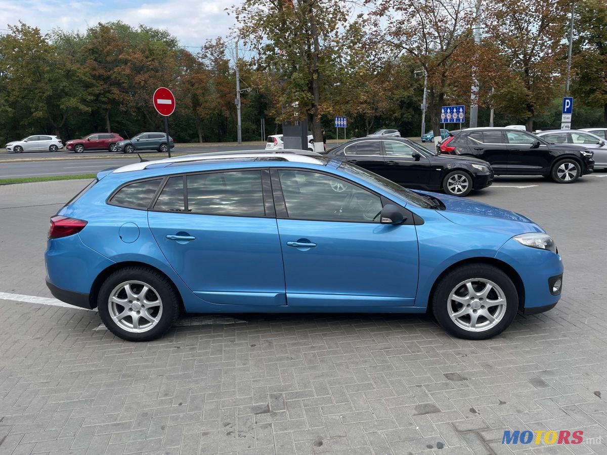 2013' Renault Megane photo #4