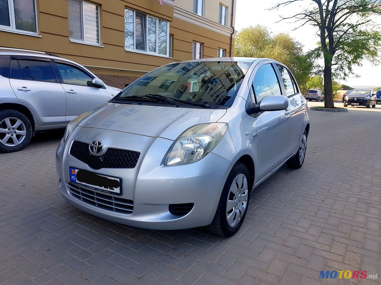 2008' Toyota Yaris photo #4