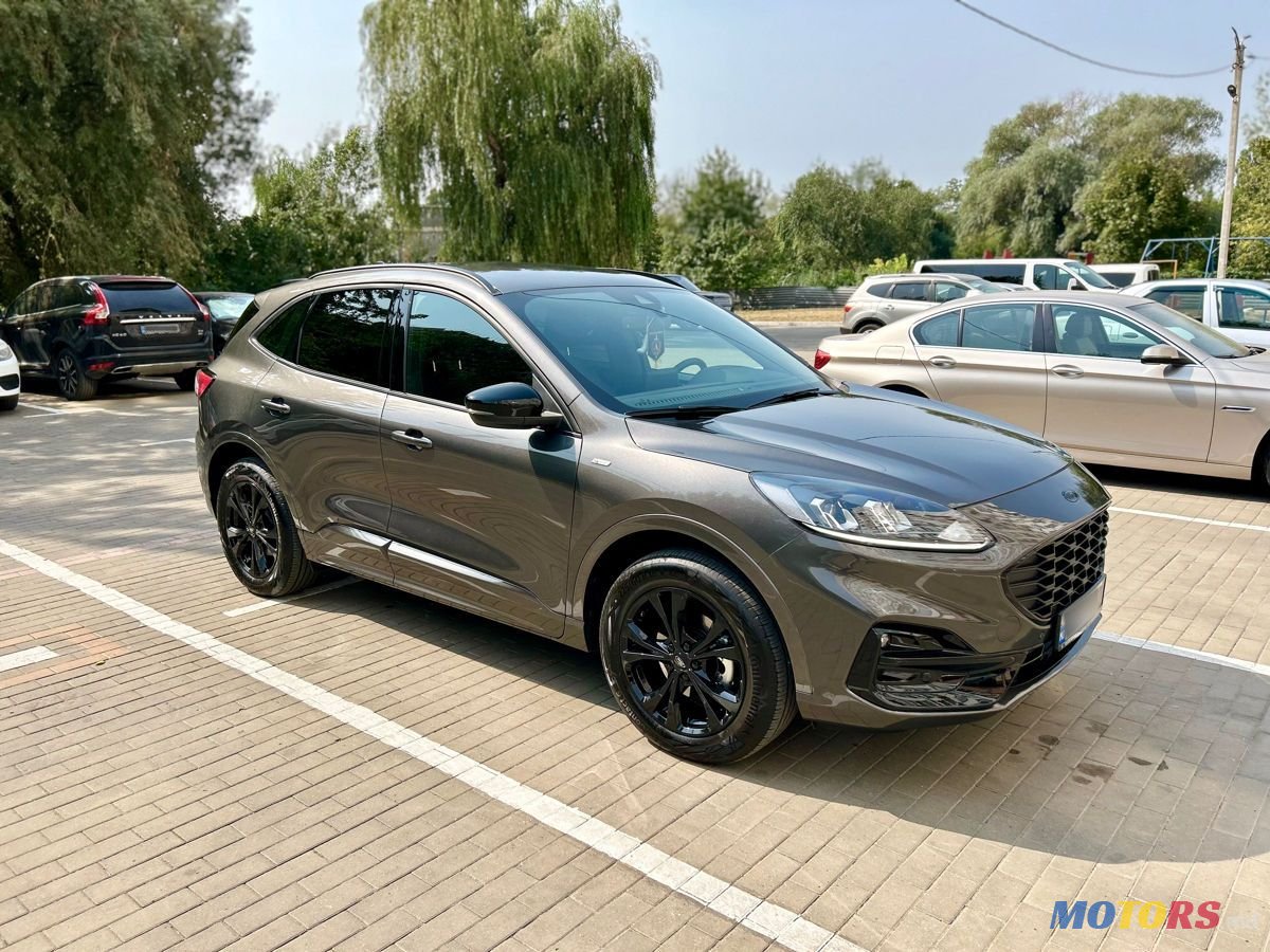 2022' Ford Kuga photo #1