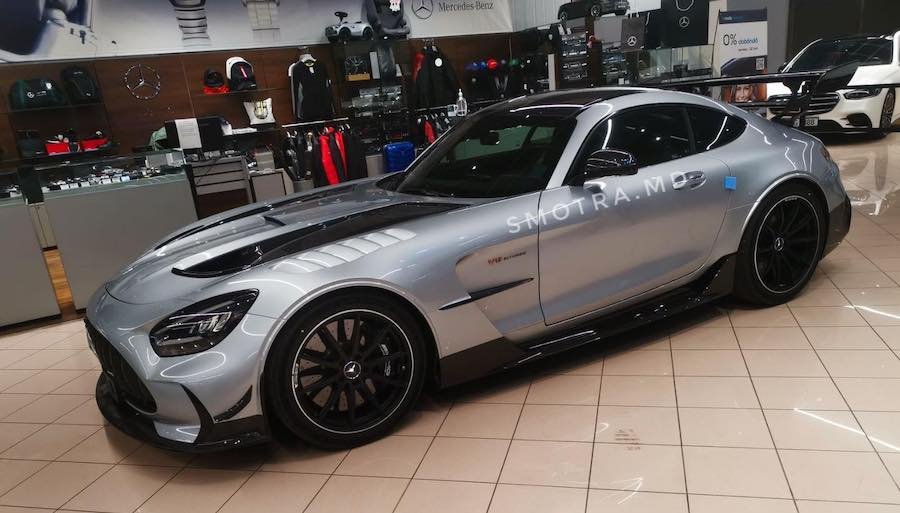 În Chișinău a venit primul Mercedes-AMG GT Black Series. Costă peste 300.000 euro