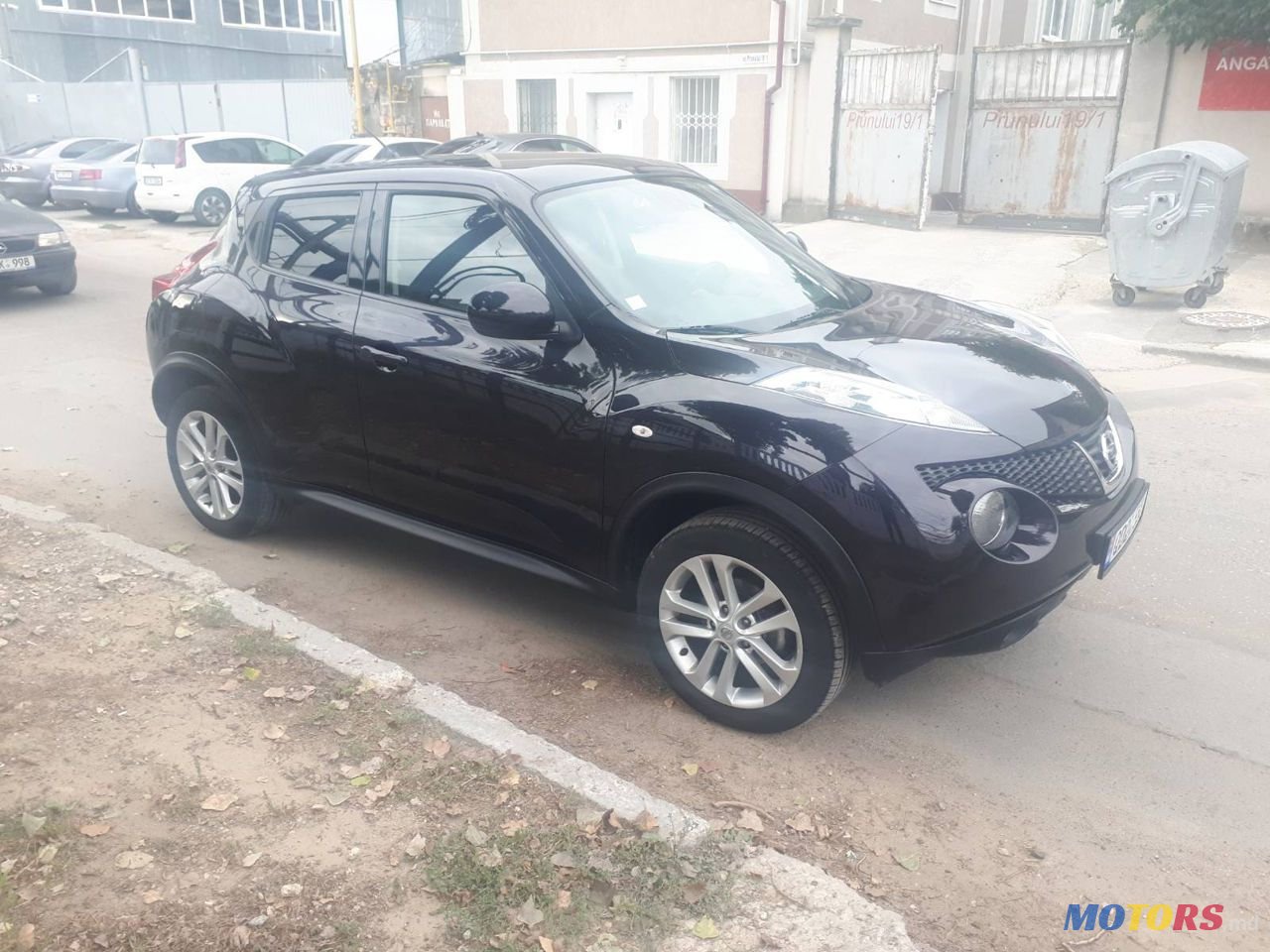 2012' Nissan Juke photo #1