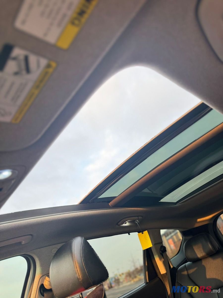 2018' Hyundai Santa Fe photo #5