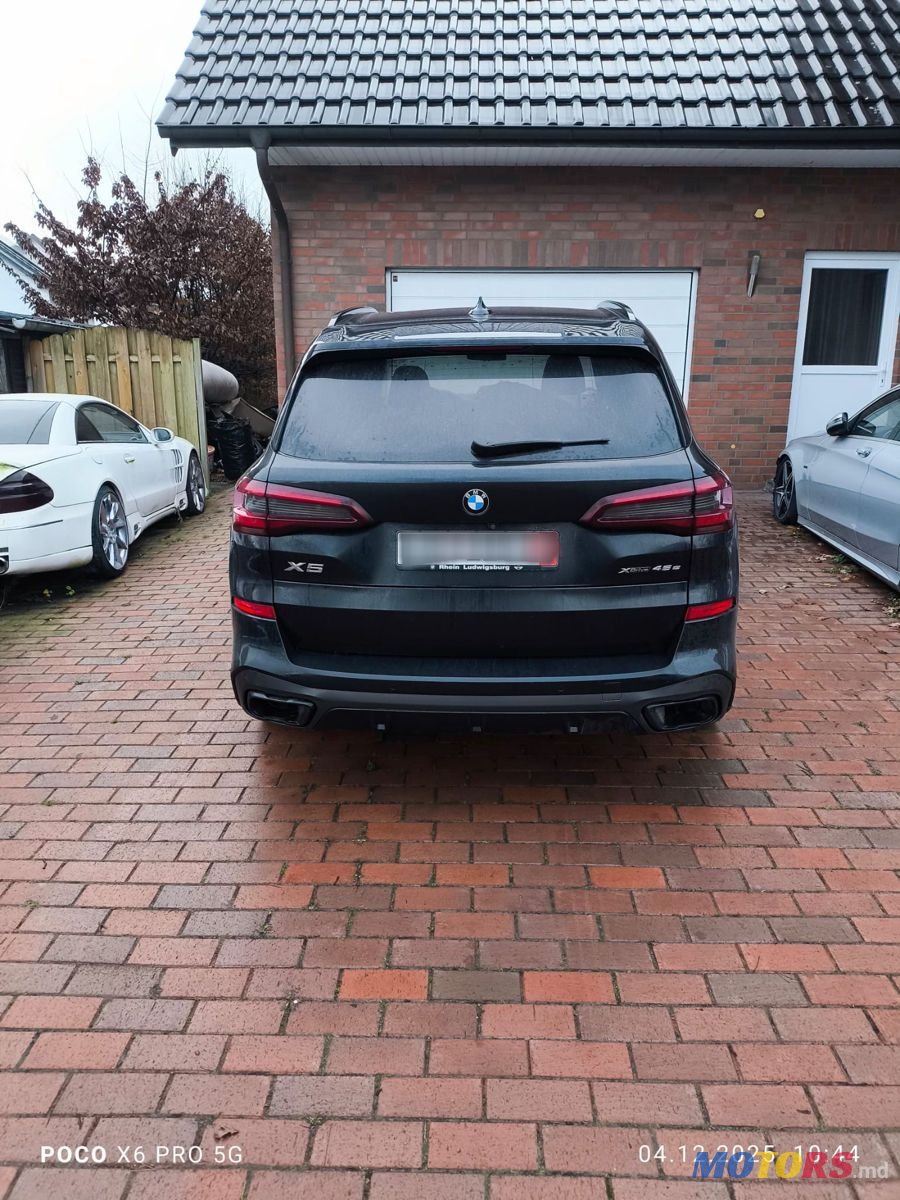 2021' BMW X5 photo #5