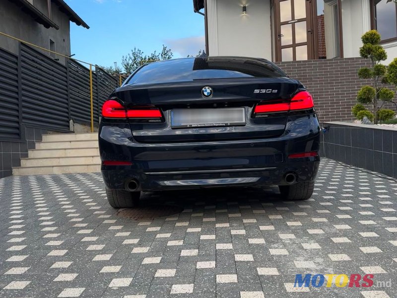 2019' BMW 5 Series photo #4