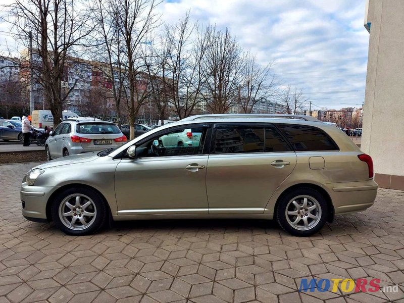 2008' Toyota Avensis photo #5