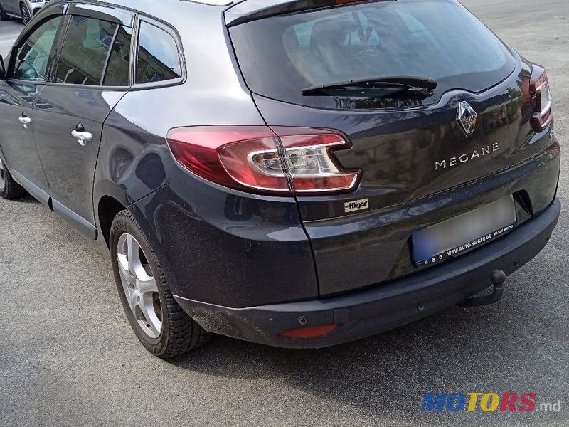 2010' Renault Megane photo #4