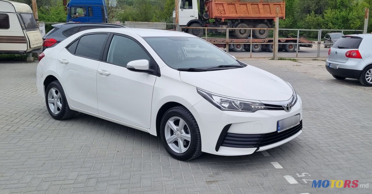 2018' Toyota Corolla photo #2