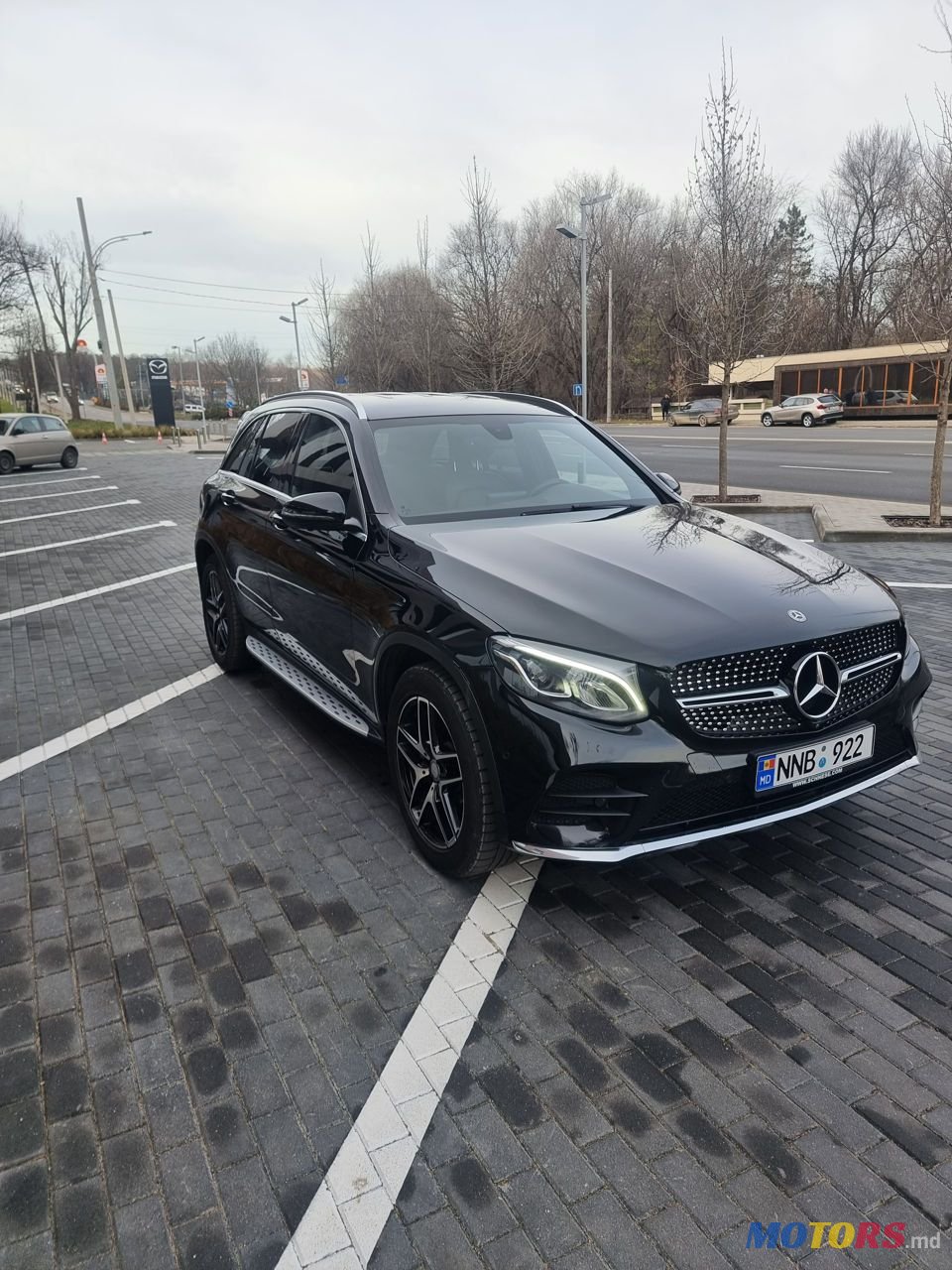 2017' Mercedes-Benz Glc photo #2