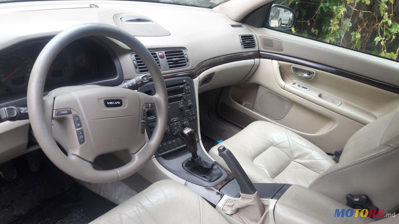 2000' Volvo S80 photo #3