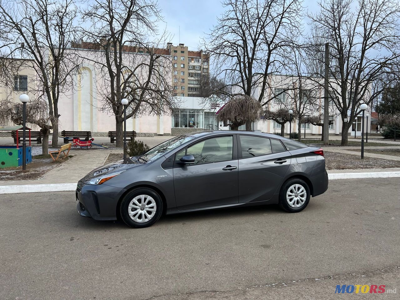 2020' Toyota Prius photo #3