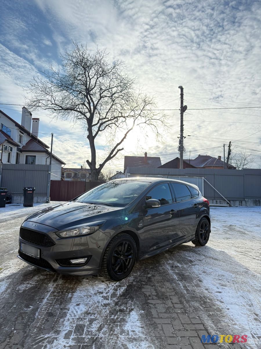 2017' Ford Focus ST photo #3