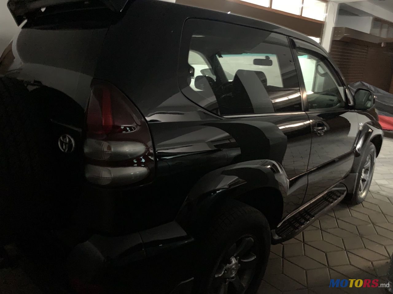 2003' Toyota Land Cruiser photo #4