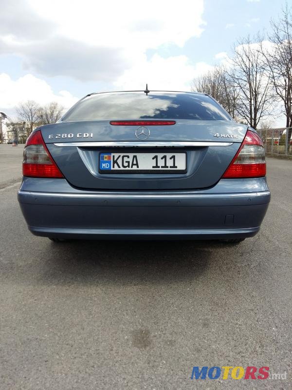 2007' Mercedes-Benz E-Class photo #6