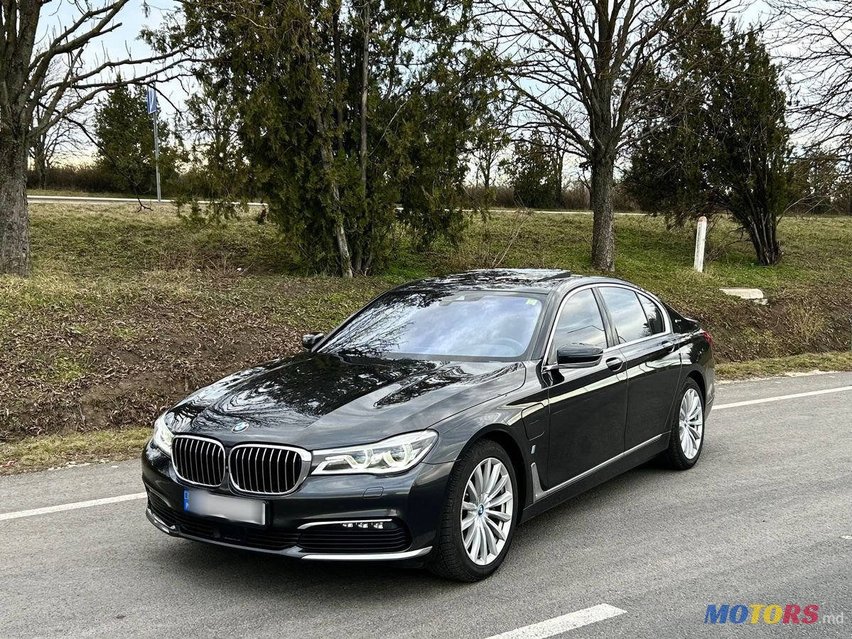 2018' BMW 7 Series photo #2
